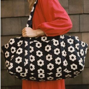 Christy Dawn Maria Quilted Duffle in Noir Daisy EUC